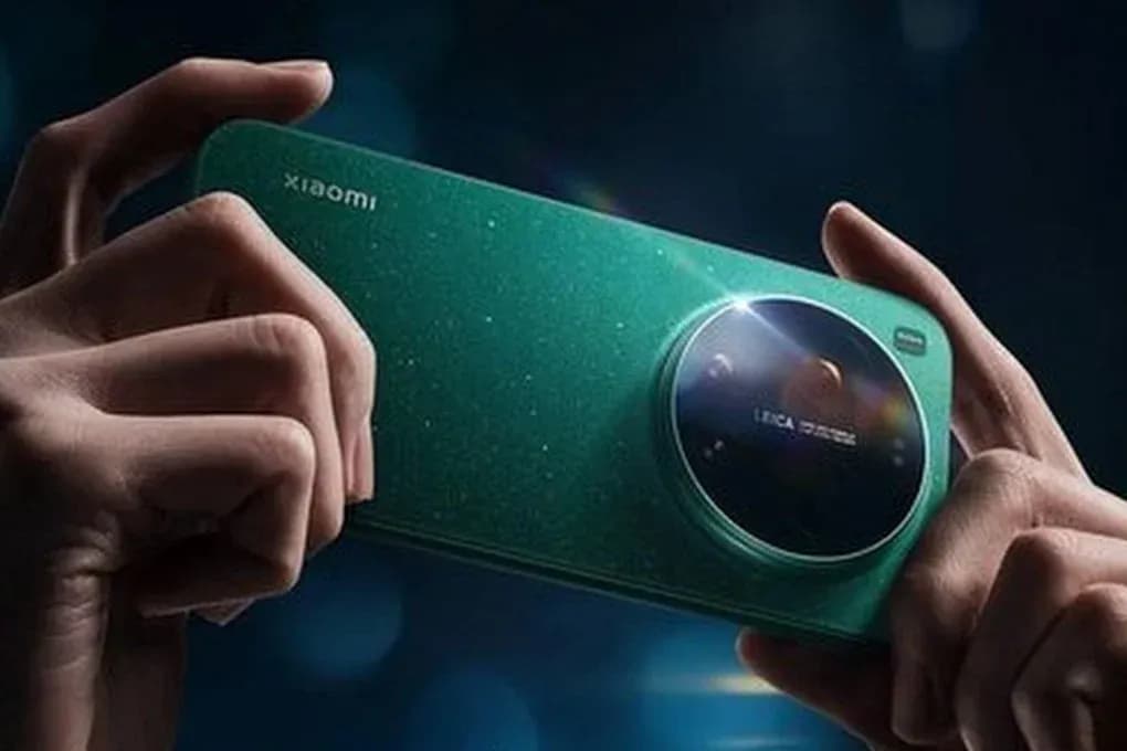 Xiaomi 17 Ultra Review: The Ultimate Android Flagship with a 200MP Leica Camera